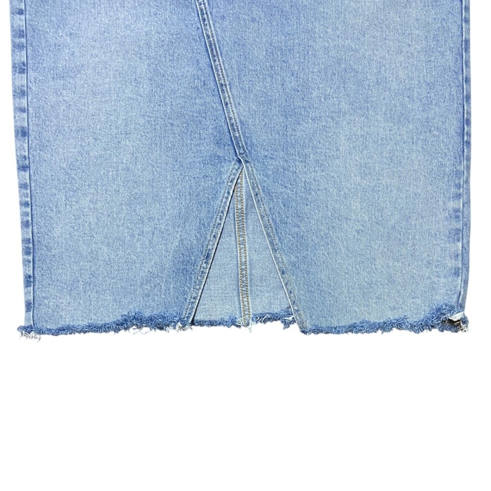 Old Navy Higher High-Rise Denim Midi Skirt Light Wash Button Fly Raw Hem Size 12 - Picture 8 of 10